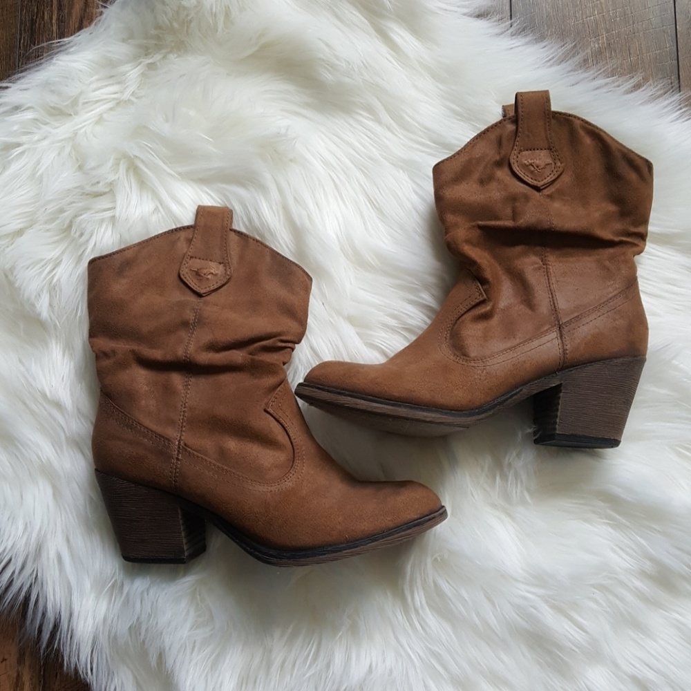 Rocket Dog Brown Booties